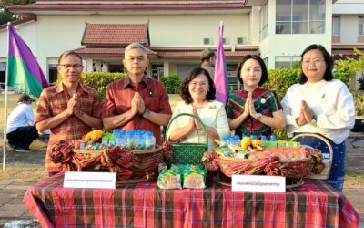 กิจกรรม นุ่งผ้านานาชาติ ตักบาตรวิถีพุทธ ในเทศกาลการแลกเปลี่ยนวัฒนธรรมนานาชาติ ประจำประเทศไทย ครั้งที่ 4 (The 4th THAILAND CULTURAL EXCHANGE FESTIVAL : 4th THAILAND-CEF)