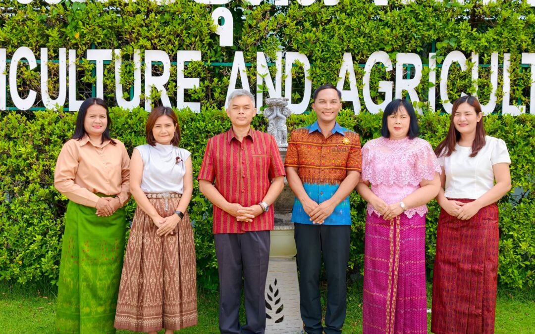 ภูมิใจแต่งไทย ทั้งแผ่นดิน
